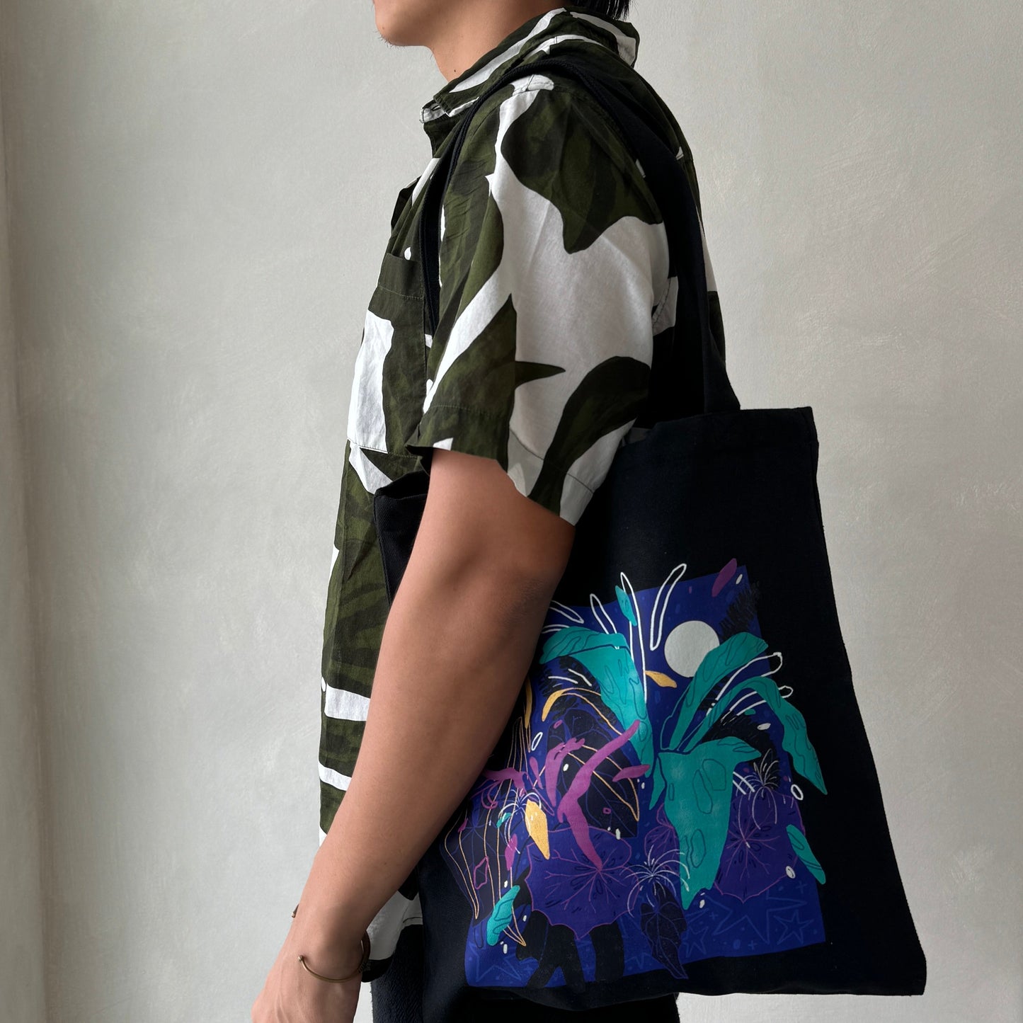 Burst Limited Merch by Lee Caces